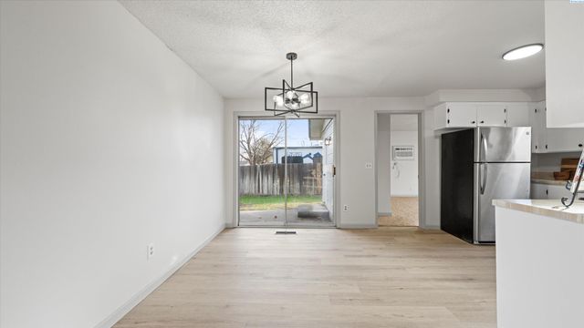 5026 W 4th Pl, Kennewick, WA 99336