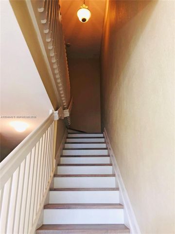 2884 SE 2 Dr, Homestead, FL 33033