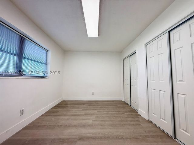 910 SW 2nd Ave 910, Hallandale Beach, FL 33009