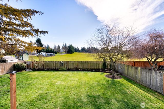 988 Homestead Drive, Burlington, WA 98233