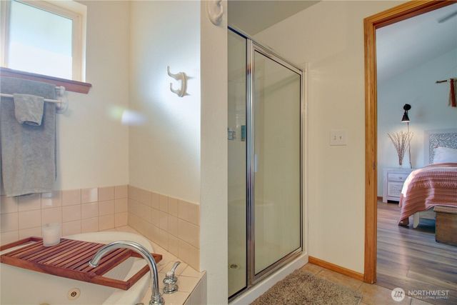 988 Homestead Drive, Burlington, WA 98233