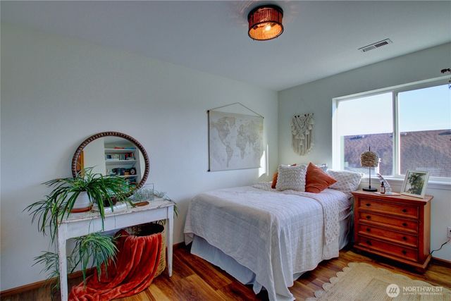 988 Homestead Drive, Burlington, WA 98233