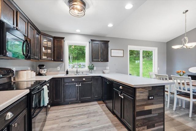 41 Kresteller Circle, Madison, WI 53719