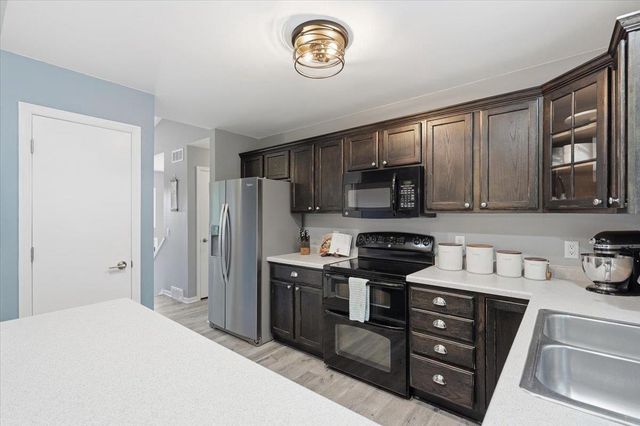 41 Kresteller Circle, Madison, WI 53719