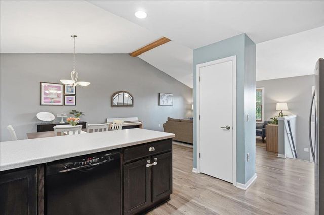 41 Kresteller Circle, Madison, WI 53719
