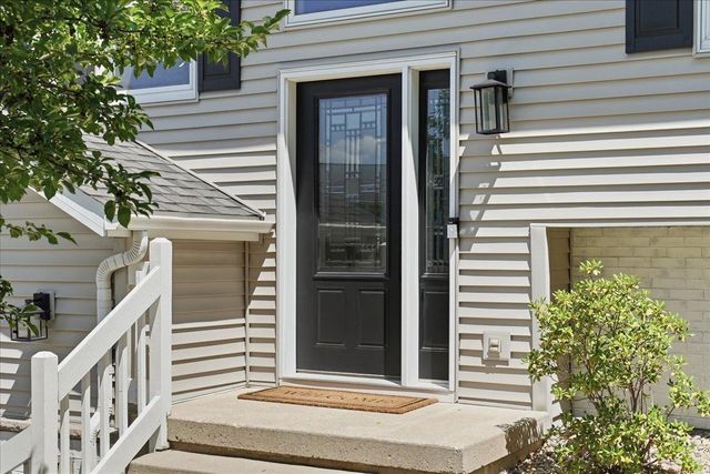 41 Kresteller Circle, Madison, WI 53719