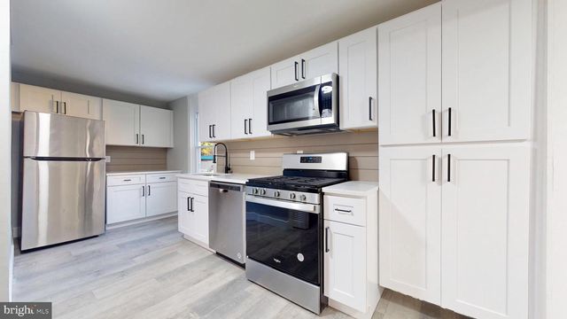 214 W PLEASANT AVE, Pleasantville, NJ 08232