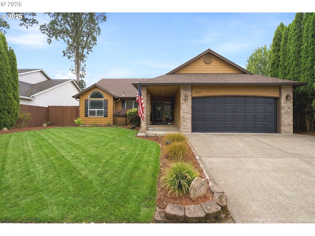 Image 1 of property listing at 2753 Nw PINOT NOIR Dr, Mc Minnville, OR 97128
