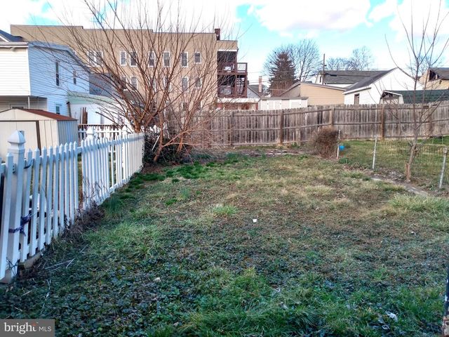 139 W SECOND ST, Waynesboro, PA 17268