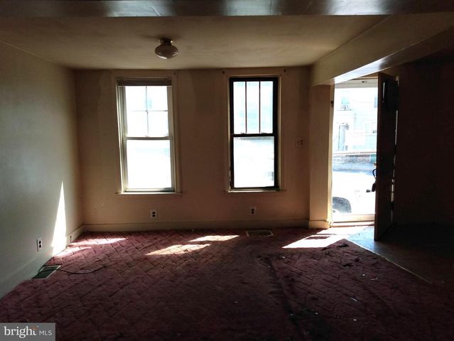 139 W SECOND ST, Waynesboro, PA 17268