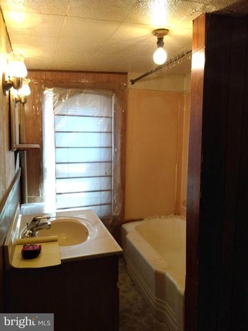 139 W SECOND ST, Waynesboro, PA 17268
