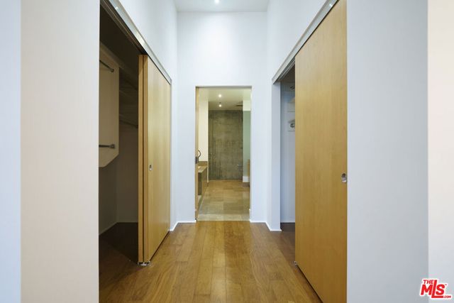 1111 S Grand Avenue PH3, Los Angeles, CA 90015