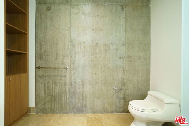 1111 S Grand Avenue PH3, Los Angeles, CA 90015