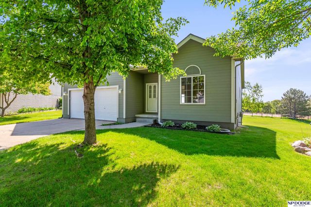 6505 N 142 Circle, Omaha, NE 68164