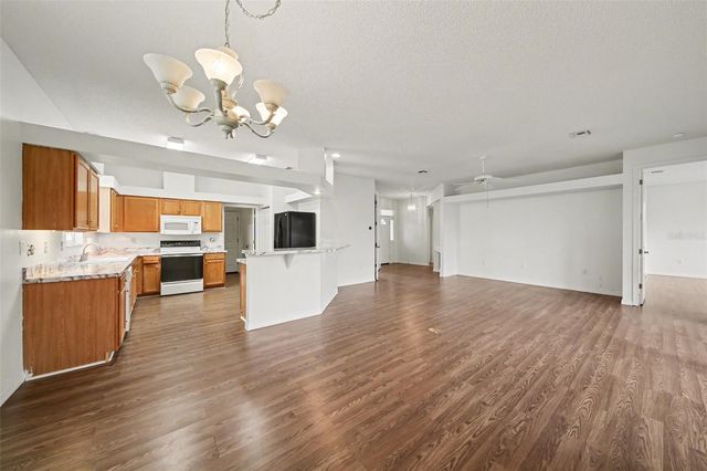 512 GRAND VISTA TRAIL, Leesburg, FL 34748