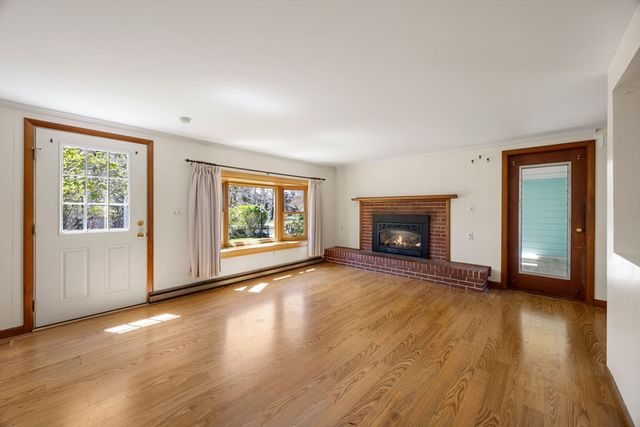 5 Weir Rd, Eastham, MA 02642