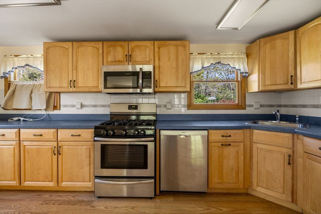 5 Weir Rd, Eastham, MA 02642