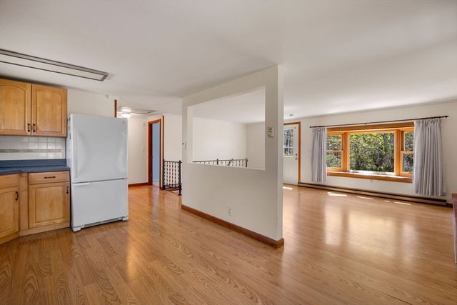 5 Weir Rd, Eastham, MA 02642