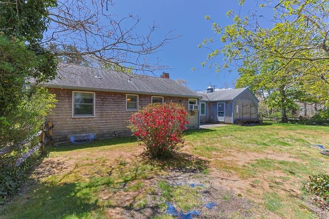 5 Weir Rd, Eastham, MA 02642