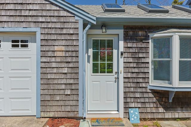 5 Weir Rd, Eastham, MA 02642