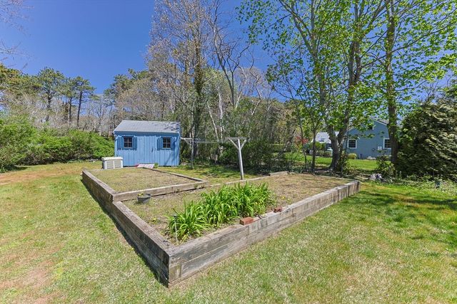 5 Weir Rd, Eastham, MA 02642