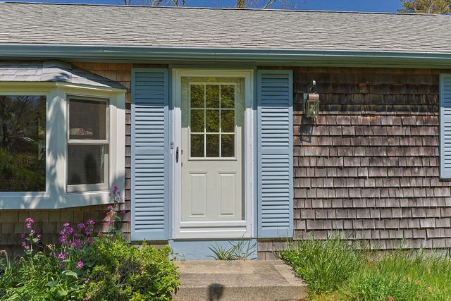 5 Weir Rd, Eastham, MA 02642