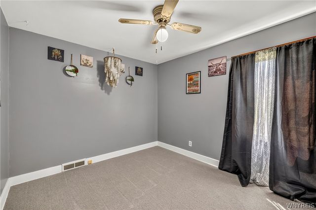 3607 Ferry Avenue, Niagara Falls, NY 14301