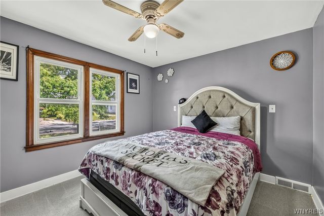 3607 Ferry Avenue, Niagara Falls, NY 14301