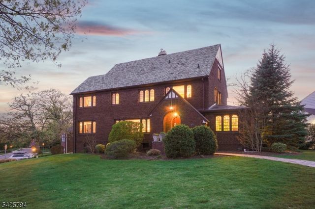 2 Overhill Rd, South Orange Village Twp., NJ 07079