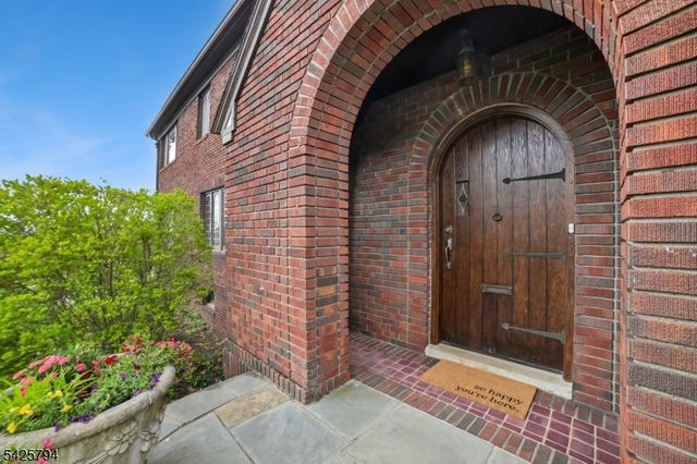 2 Overhill Rd, South Orange Village Twp., NJ 07079