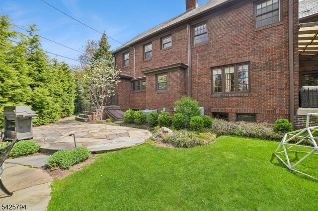 2 Overhill Rd, South Orange Village Twp., NJ 07079