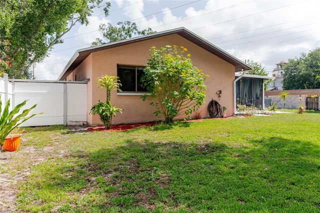 2276 TAMARRON TERRACE, Palm Harbor, FL 34683