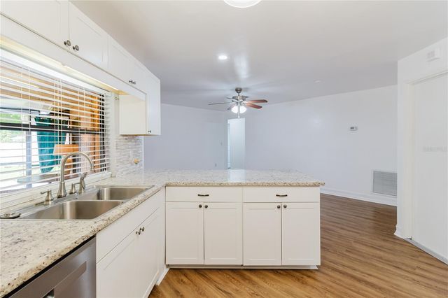 2276 TAMARRON TERRACE, Palm Harbor, FL 34683