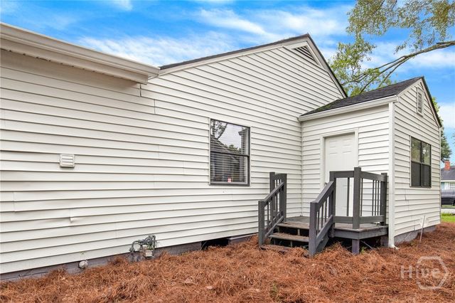 404 E 57th Street, Savannah, GA 31405