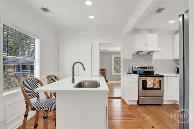 404 E 57th Street, Savannah, GA 31405