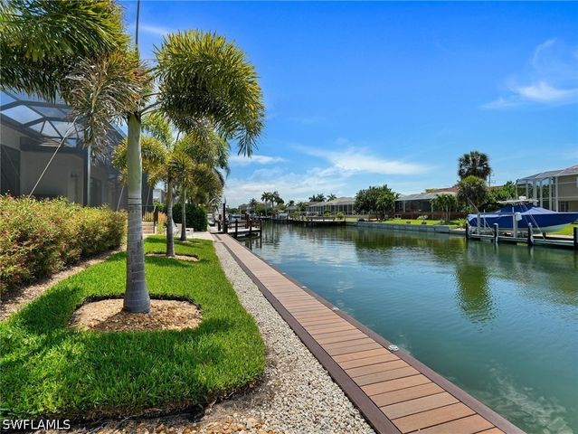 1065 Cottonwood CT, Marco Island, FL 34145