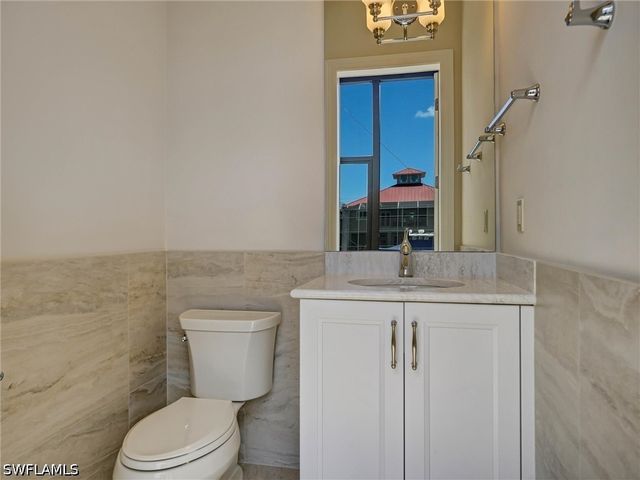 1065 Cottonwood CT, Marco Island, FL 34145