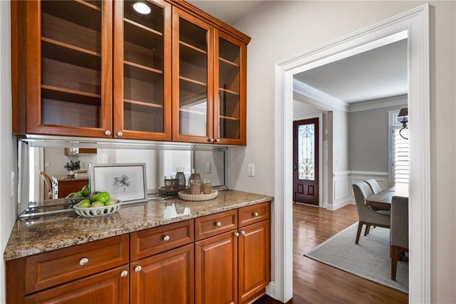 4319 Summit Oaks NE Lane, Roswell, GA 30075