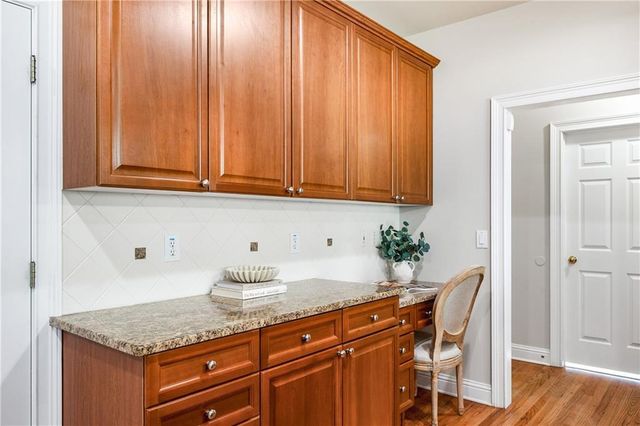 4319 Summit Oaks NE Lane, Roswell, GA 30075