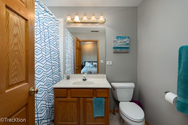 1121 River Bend Lane, Lisle, IL 60532