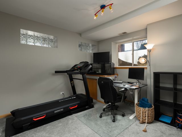 1121 River Bend Lane, Lisle, IL 60532