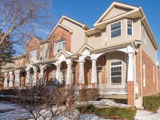 1121 River Bend Lane, Lisle, IL 60532