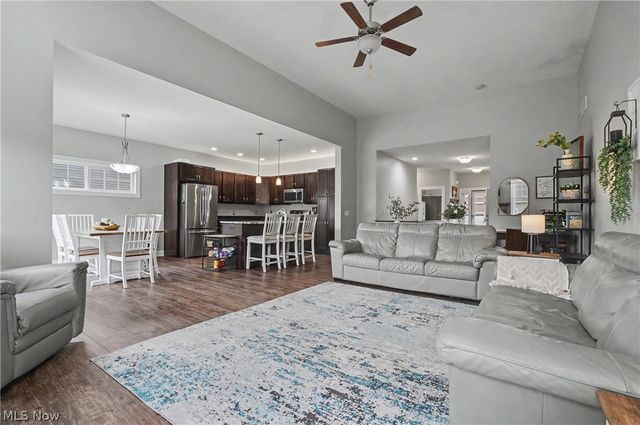 341 Alexis Lane, Canal Fulton, OH 44614