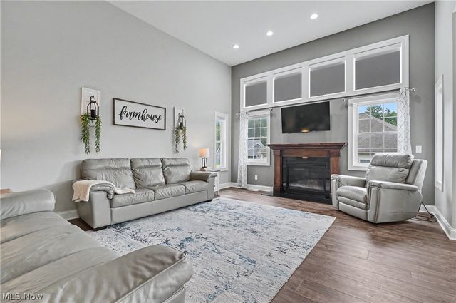 341 Alexis Lane, Canal Fulton, OH 44614