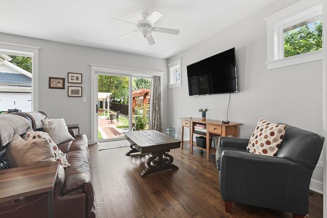 14633 Highland Avenue, Orland Park, IL 60462