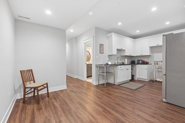 14633 Highland Avenue, Orland Park, IL 60462