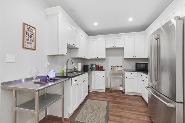 14633 Highland Avenue, Orland Park, IL 60462