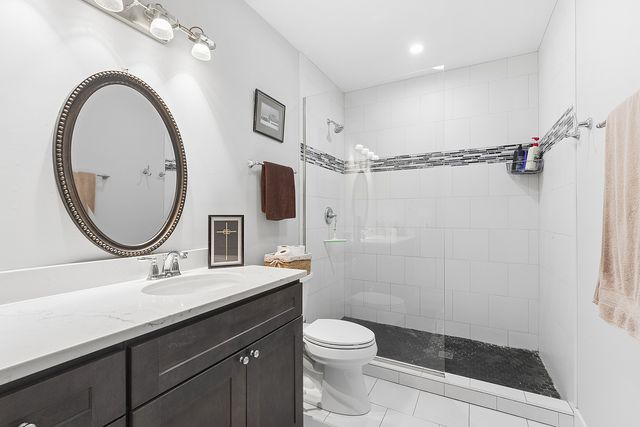 14633 Highland Avenue, Orland Park, IL 60462