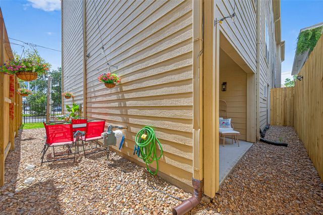 1505 Wentworth Street, Houston, TX 77004