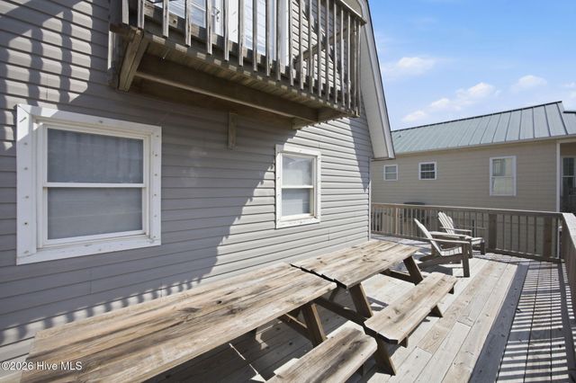 2016 N New River Drive, Surf City, NC 28445